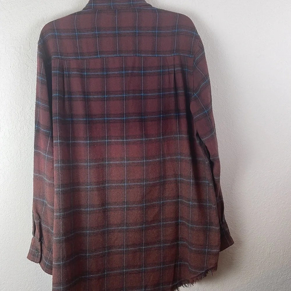 Plaid flannel - Picture 5 of 6
